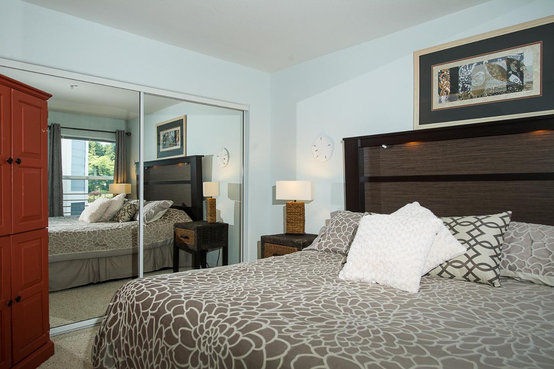 Waters Edge 214